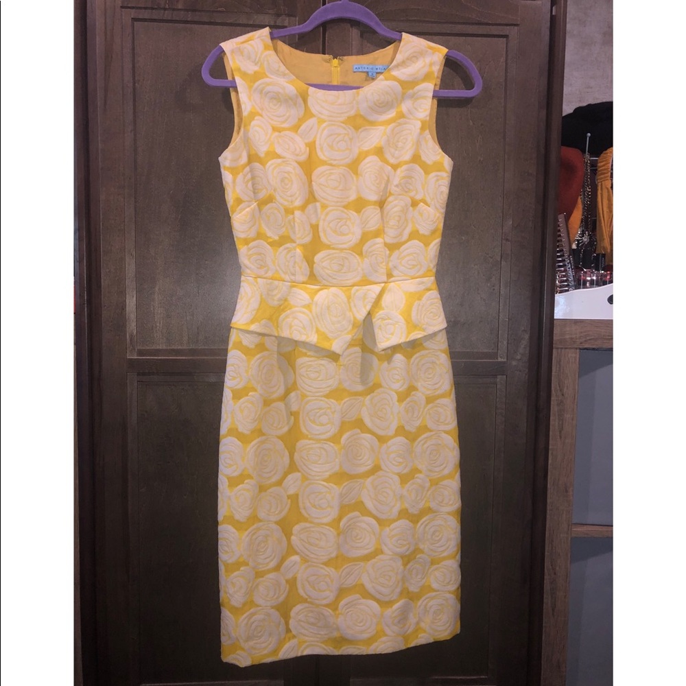 Yellow dress